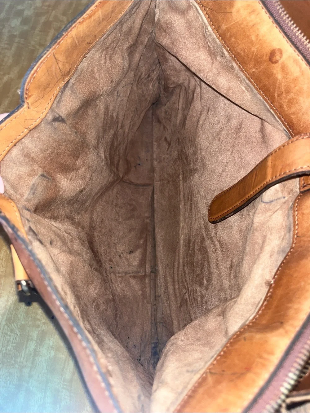 Source Unknown Tan Leather Briefcase - Classic Men’s Carryall